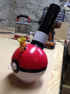 pokeball-bong-pokebong